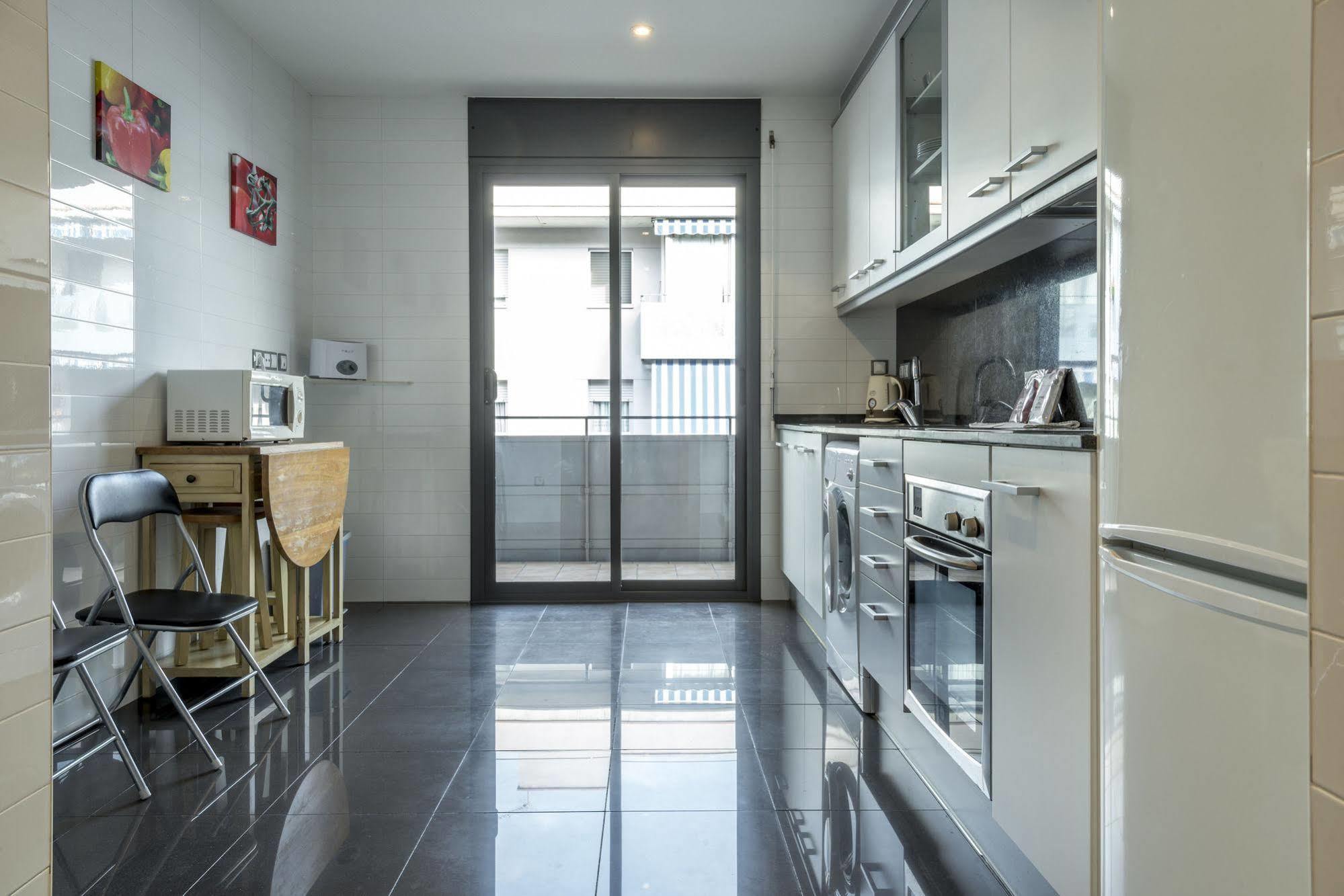 Alcam Badalona Playa Norte Екстериор снимка
